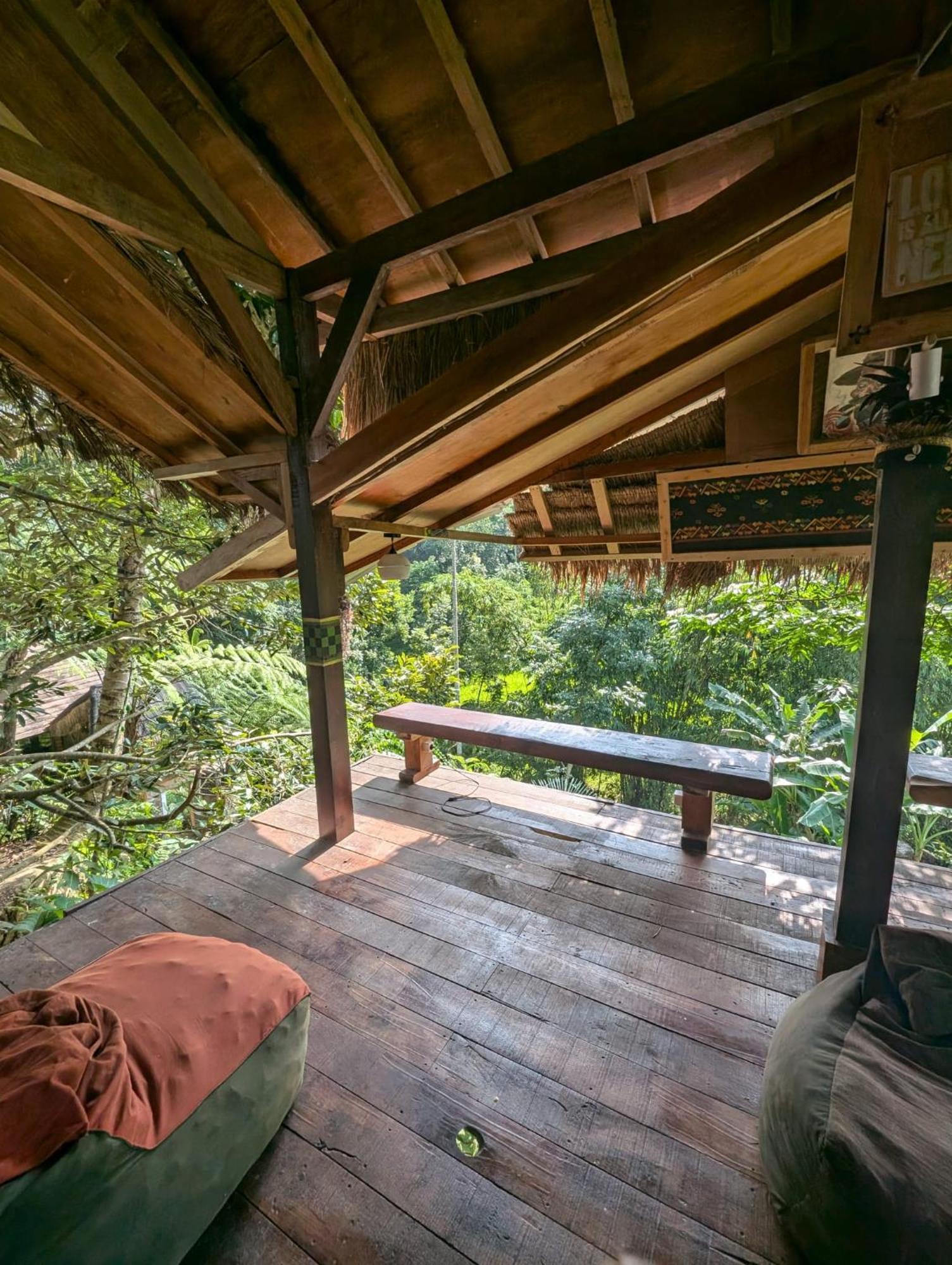 Satu Lingkung Hotel Tetebatu Exterior foto